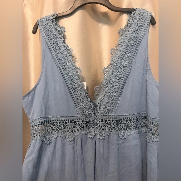 Lace trim mini dress - Picture 7 of 10